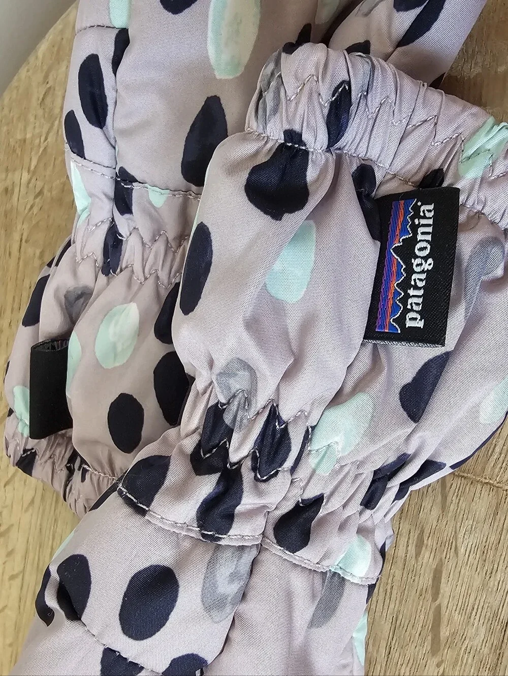 Patagonia Infant Newborn Polka Dot Winter Mittens with Navy & Mint Accents